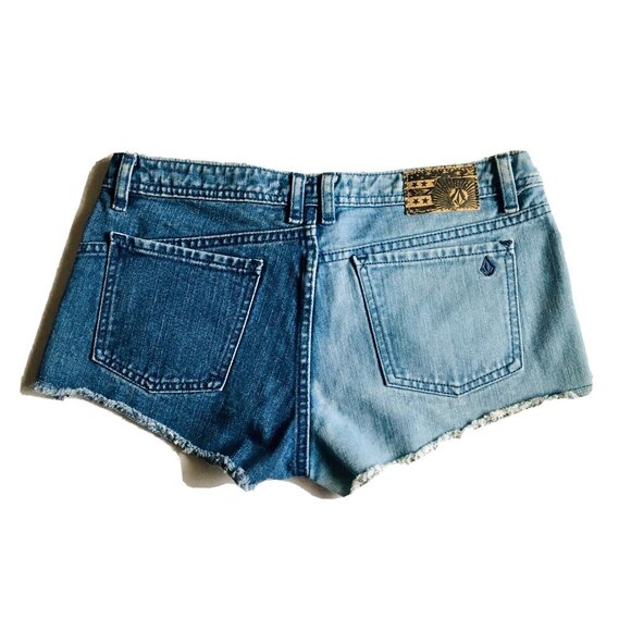 Volcom Denim Two Tone Color Block High Voltage Cut Off Shorts Womens Size 30 - Picture 2 of 7